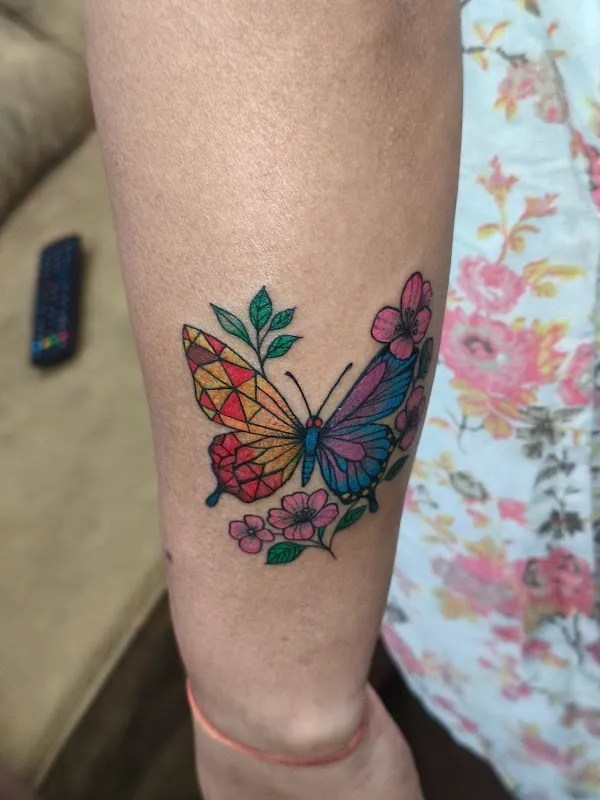 BLUE DOT TATTOO AND ART ACADEMY