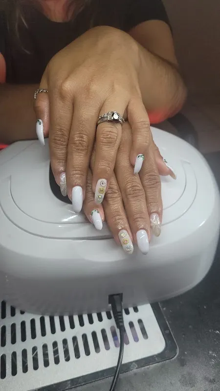 Salon 51