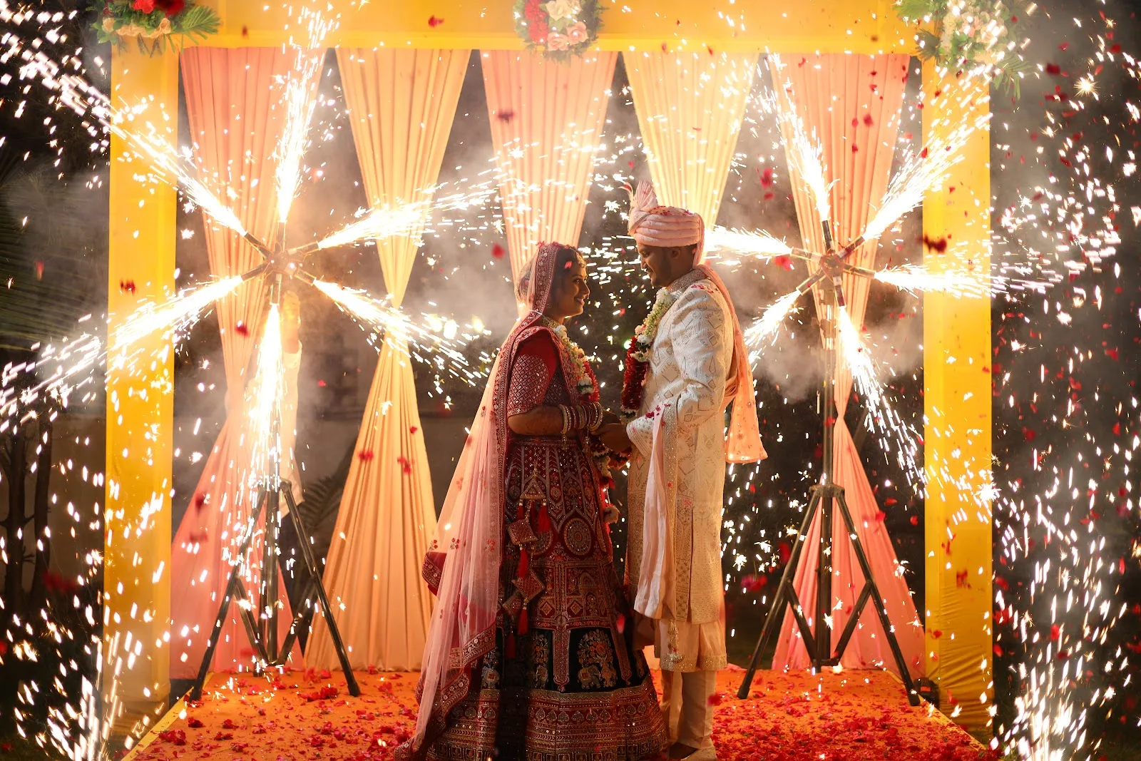 HVF Photo Studio Since-1985 Best Photography studio/ wedding Photographar/ Video graphy /Dj & Sound Work