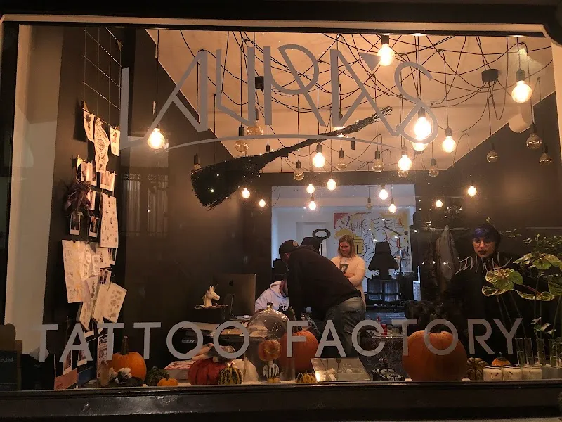 Laura's Tattoo Factory