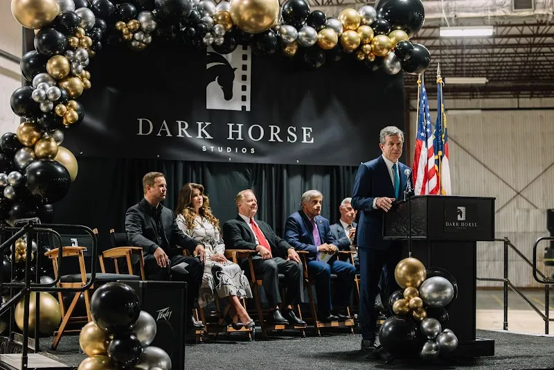 Dark Horse Stages