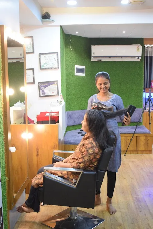 Saleenas Hair & Beauty Salon