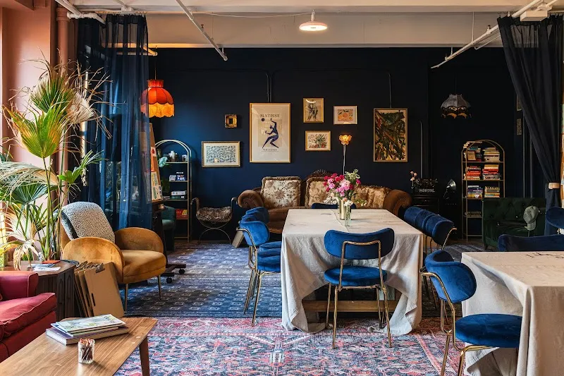 Drawing Room Midtown: Creative Living