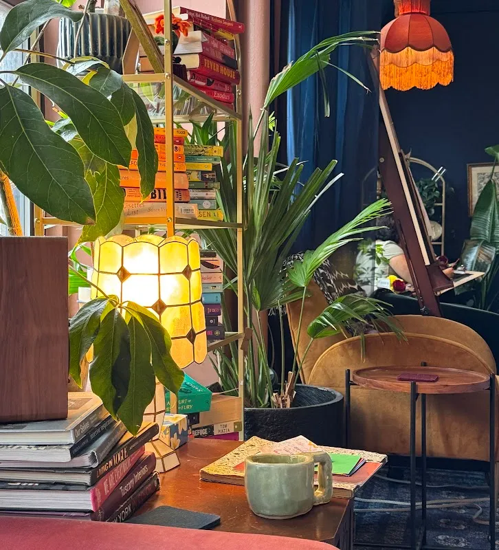 Drawing Room Midtown: Creative Living