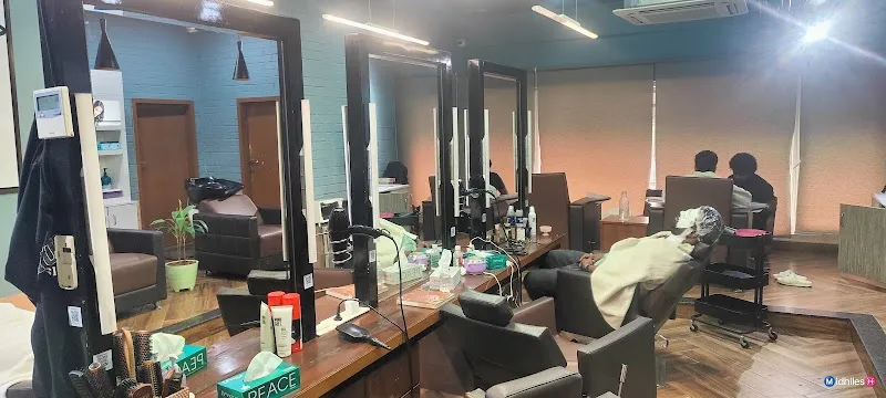 Bubbles Hair and Beauty Salon - Guntur
