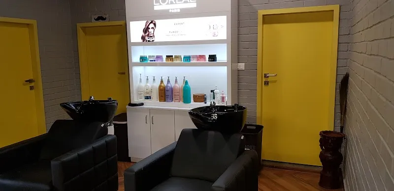 Bubbles Hair and Beauty Salon - Guntur