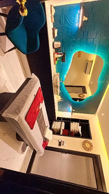 Tuscan luxury spa | Spa in model town,spa in model town 2