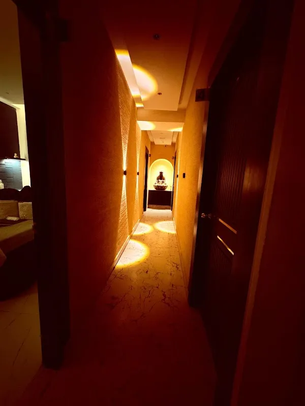 Tuscan luxury spa | Spa in model town,spa in model town 2