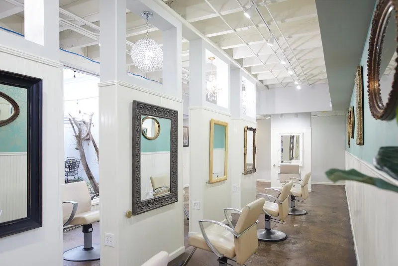 Urban Betty Salon 38th