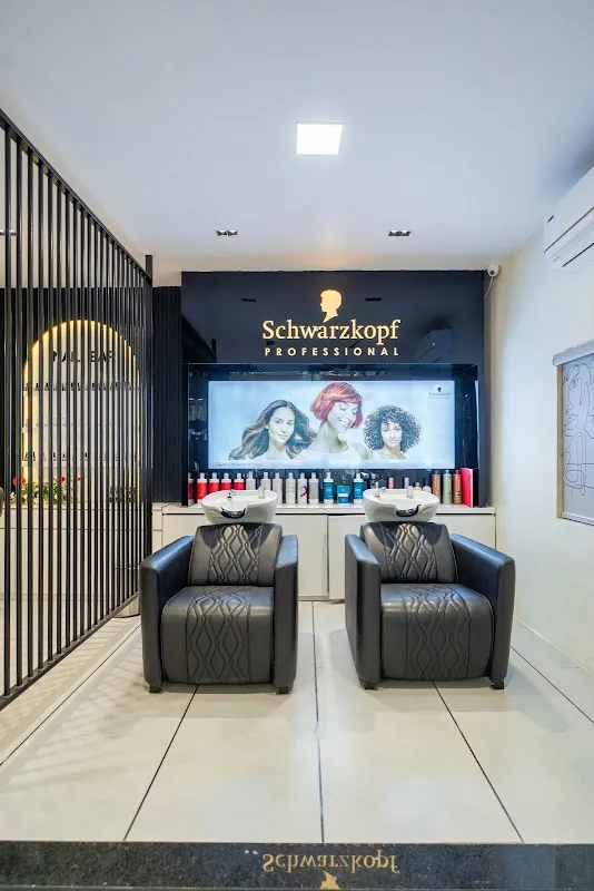 Style Story Salons