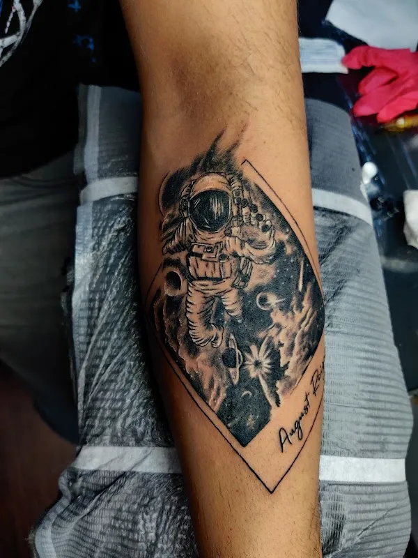 Point Black Tattoo Studio