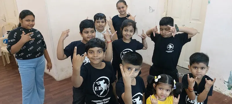 FREESTYLE BOLLYWOOD DANCE CLASS