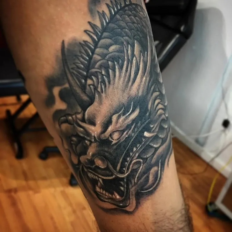 Rock And Roll Tattoo, Piercing,