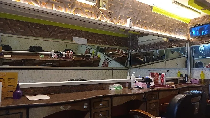 CUT ZONE (Madurai Gents Beauty Saloon)