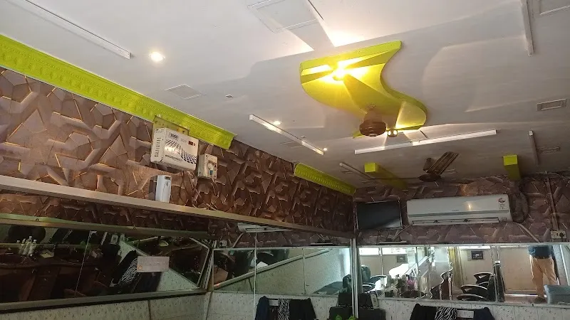 CUT ZONE (Madurai Gents Beauty Saloon)