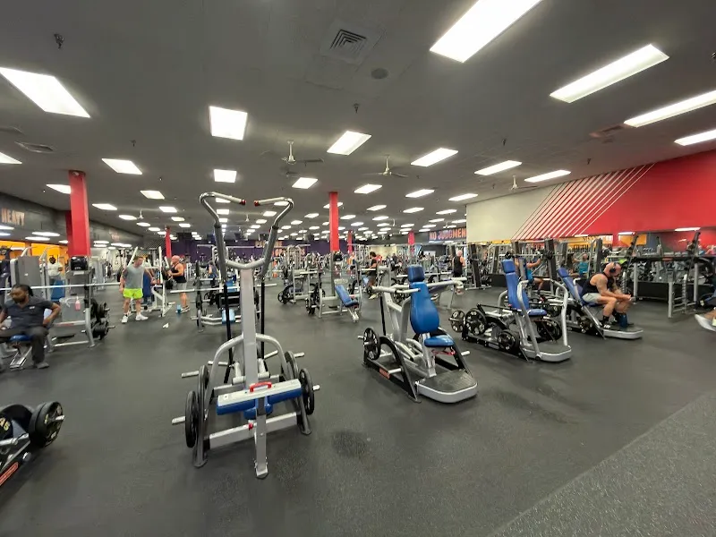 Crunch Fitness - Oakland Park