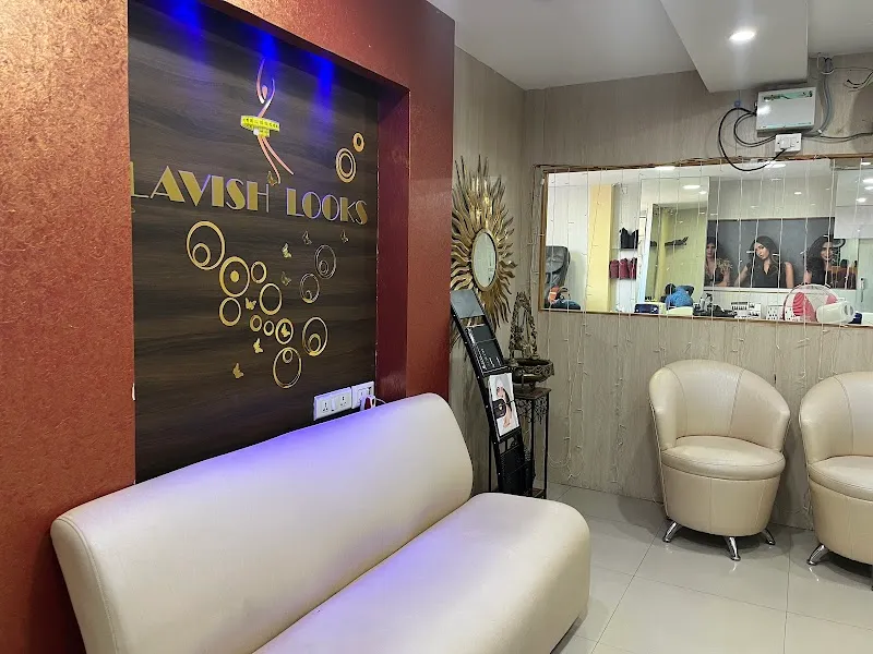 Lavish Looks Unisex Salon