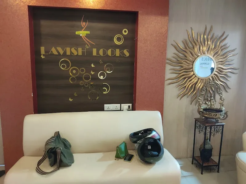 Lavish Looks Unisex Salon
