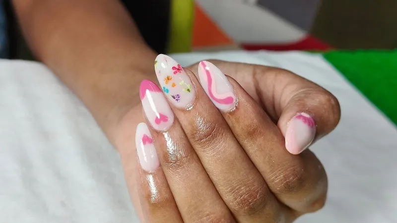 Lavish Looks Unisex Salon