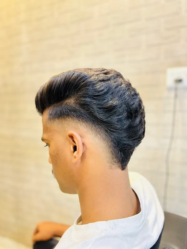 The Square Salon