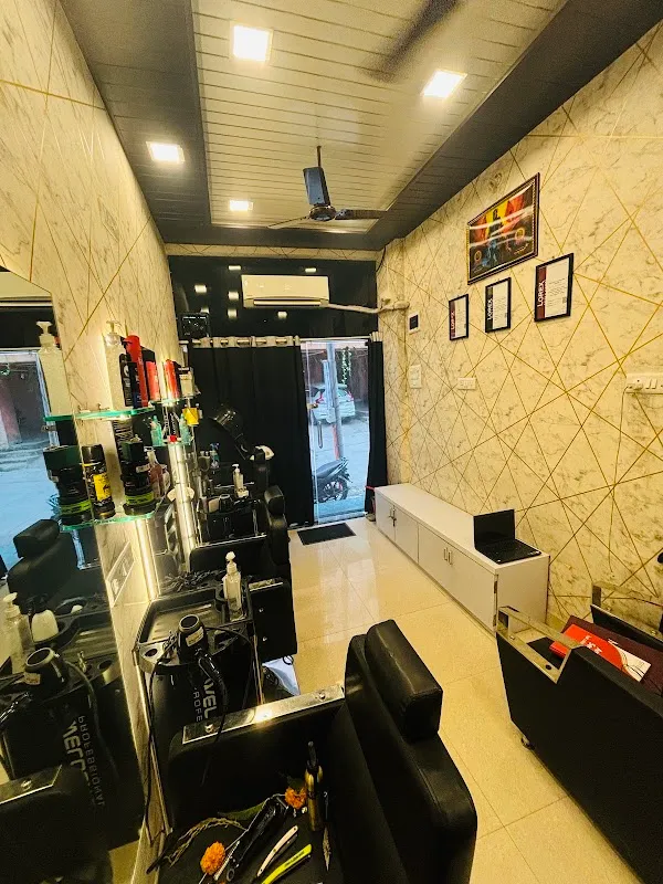 The Square Salon