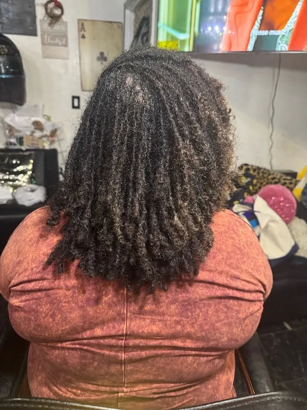 Experience This Hair Salon & Barber Shop