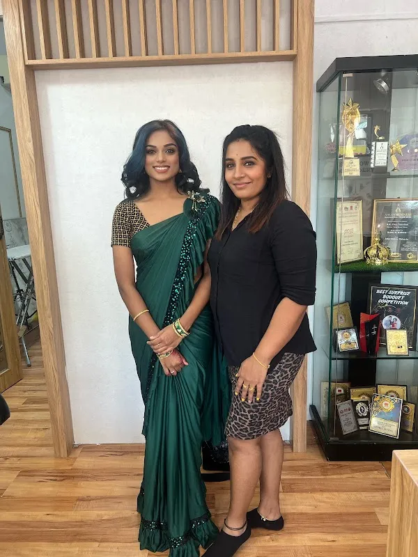 Priya Beauty Saloon
