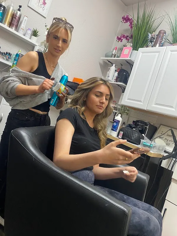 Simply Salon
