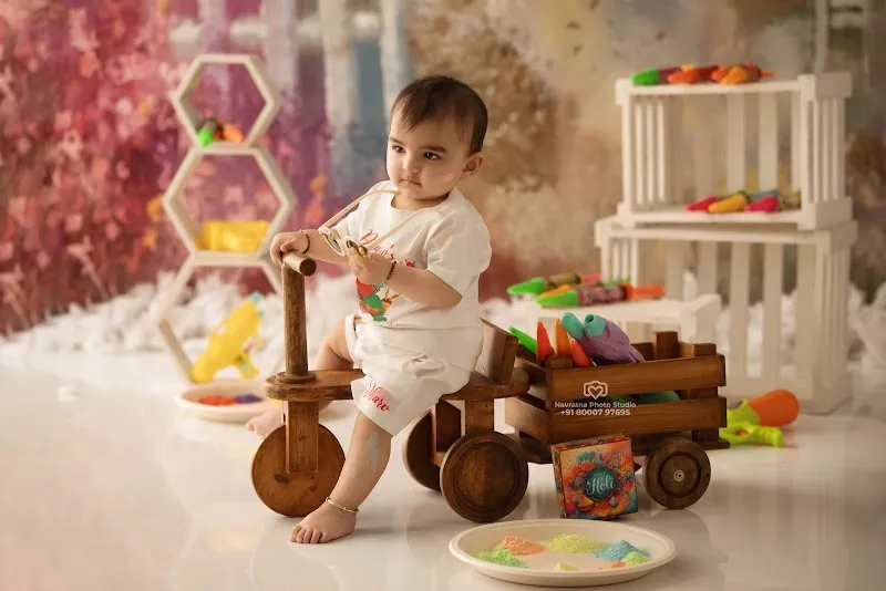 Navratna Photo Studio