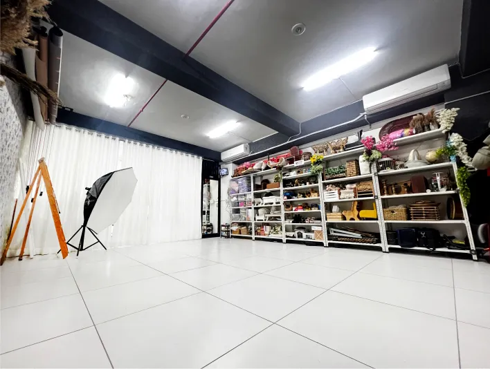 Navratna Photo Studio