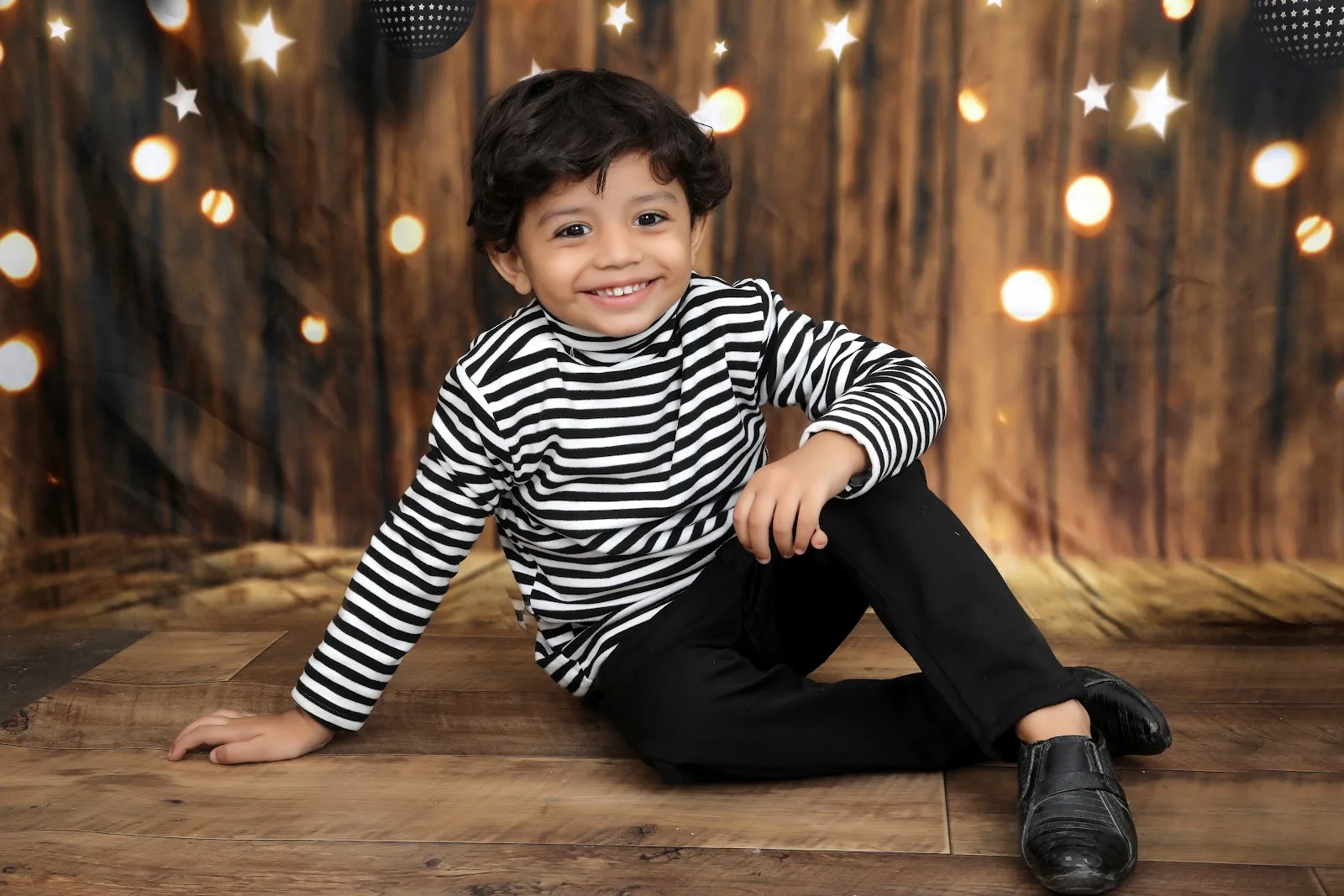 Radhika Photo Studio Kamrej
