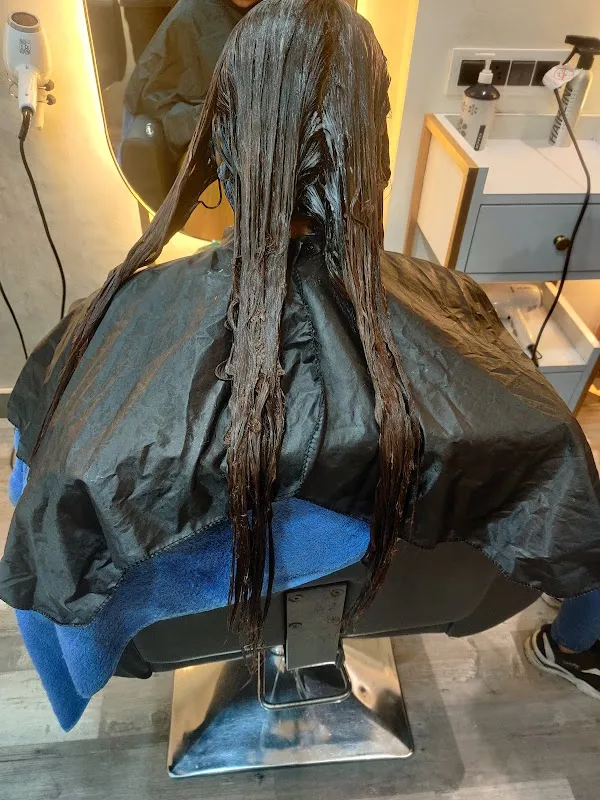 Etheana Unisex Salon