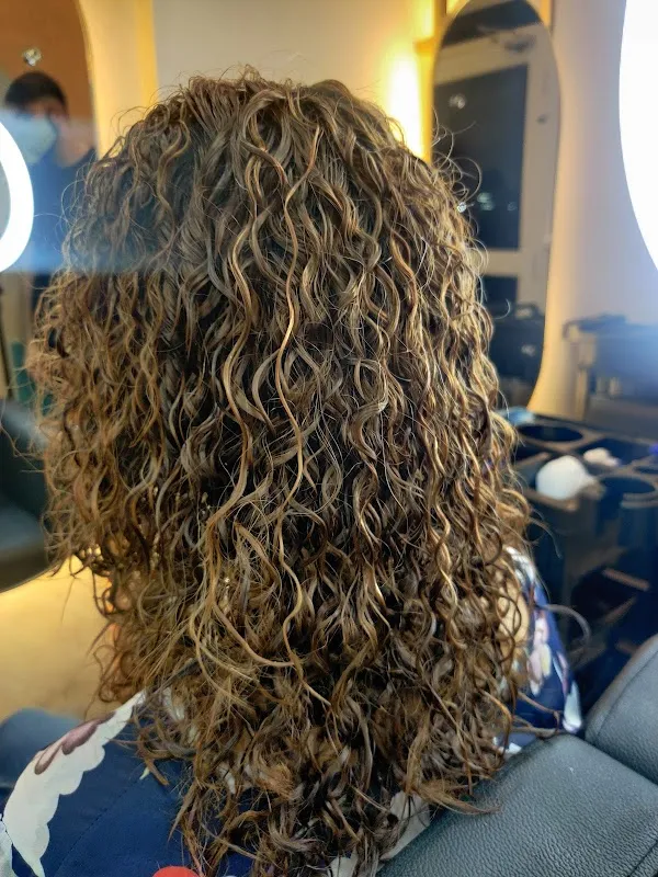 Etheana Unisex Salon