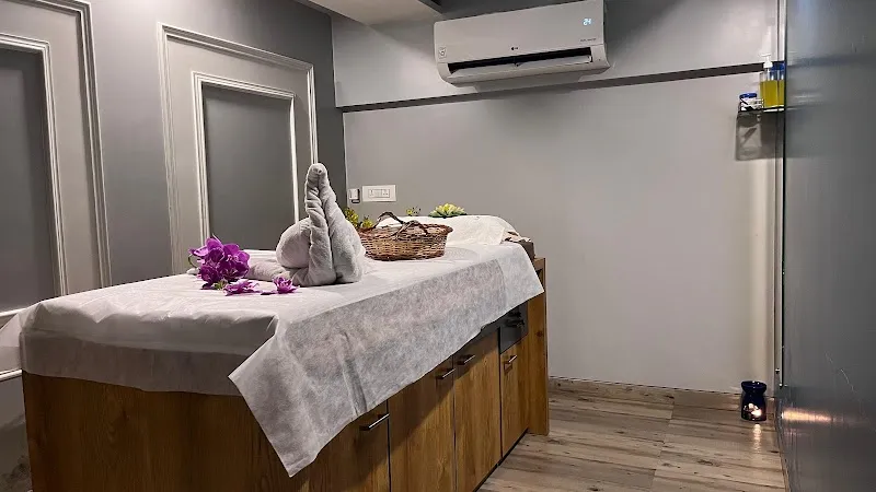 Life Tree Spa In Kharghar