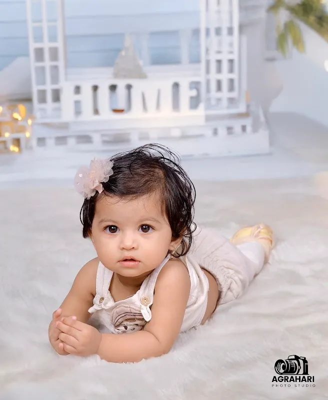 Agrahari Photo Studio & Photo Frames
