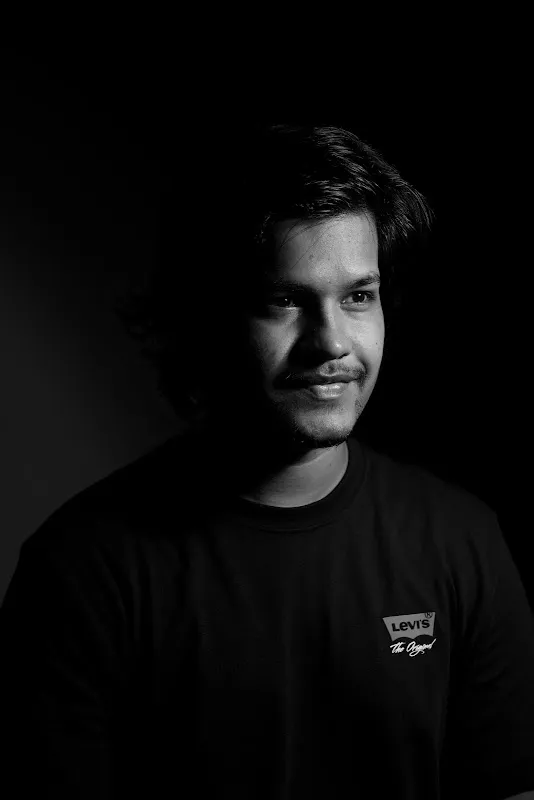 Agrahari Photo Studio & Photo Frames