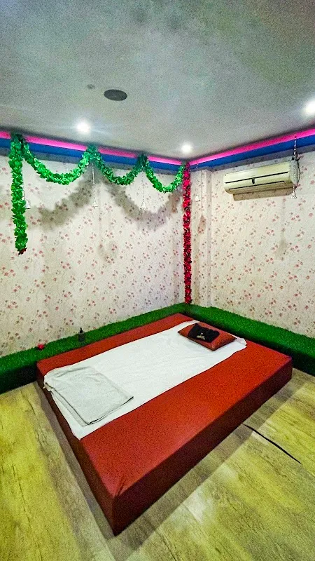 Evergreen Day Spa - B2B Massage in Colaba - Bangkok Stayle Massage