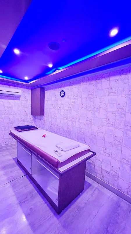 Evergreen Day Spa - B2B Massage in Colaba - Bangkok Stayle Massage