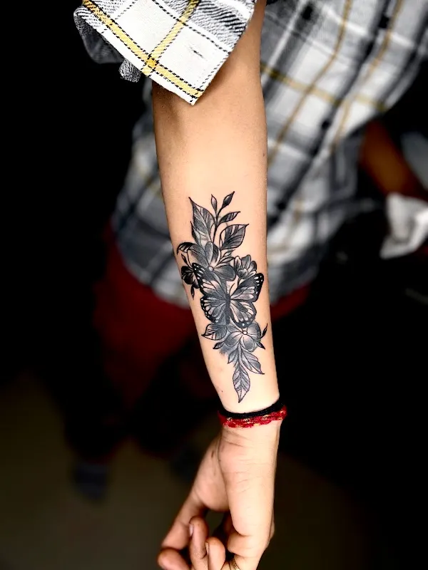 Tattoo holic ink studio