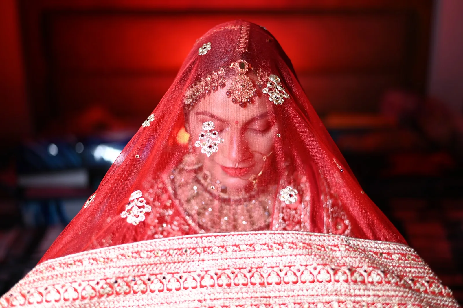 𝗔𝗯𝘀𝗼𝗹𝘂𝘁𝗲 𝗦𝗮𝗹𝗼𝗻 - Best Ladies Beauty Salon | Bridal Makeup Artist | Beauty Parlour in Jabalpur