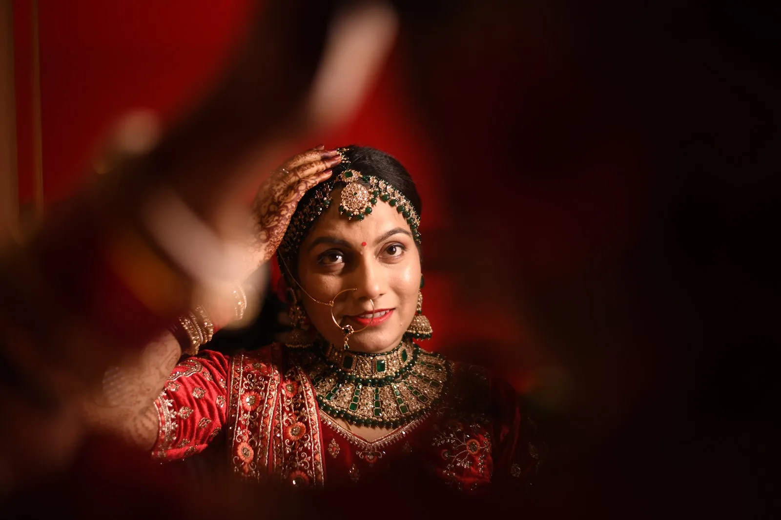 𝗔𝗯𝘀𝗼𝗹𝘂𝘁𝗲 𝗦𝗮𝗹𝗼𝗻 - Best Ladies Beauty Salon | Bridal Makeup Artist | Beauty Parlour in Jabalpur