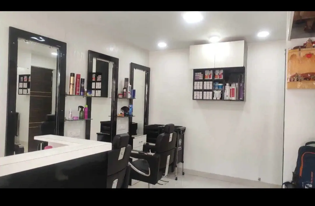𝗔𝗯𝘀𝗼𝗹𝘂𝘁𝗲 𝗦𝗮𝗹𝗼𝗻 - Best Ladies Beauty Salon | Bridal Makeup Artist | Beauty Parlour in Jabalpur