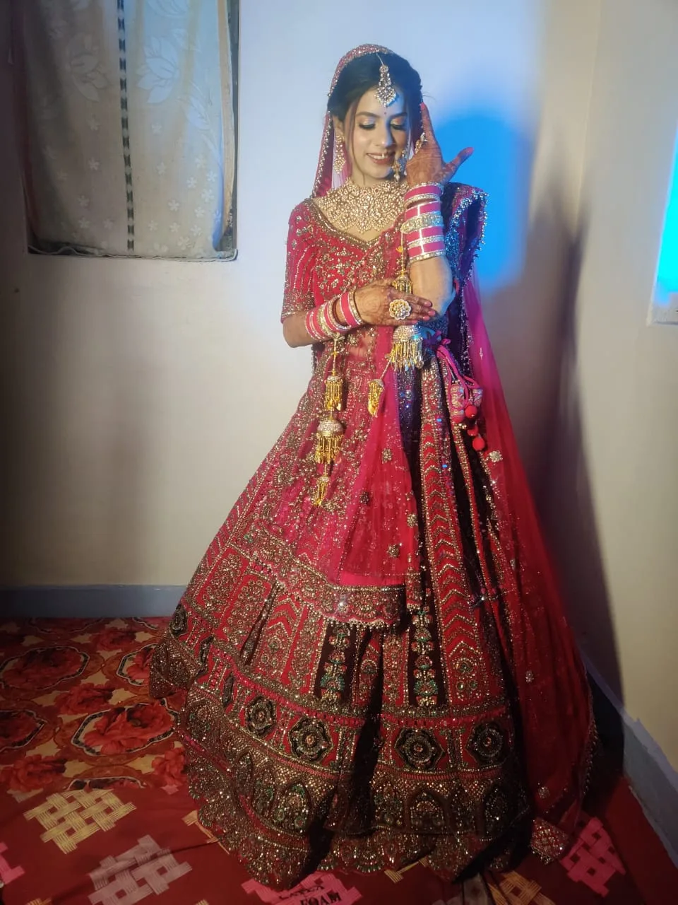𝗔𝗯𝘀𝗼𝗹𝘂𝘁𝗲 𝗦𝗮𝗹𝗼𝗻 - Best Ladies Beauty Salon | Bridal Makeup Artist | Beauty Parlour in Jabalpur