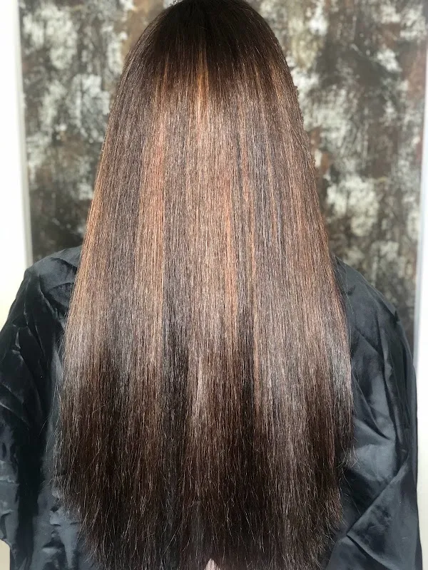 E&R HairLounge
