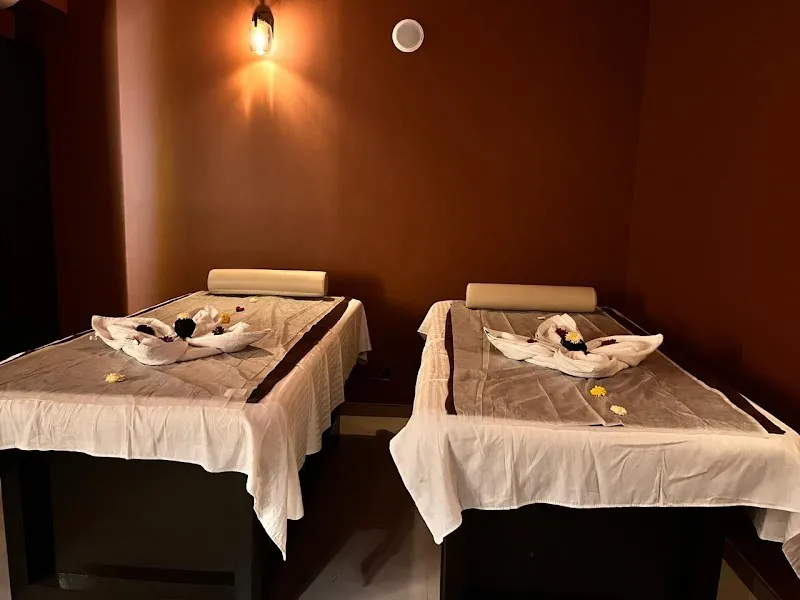 Spa Cave Nigdi, Pimpri-Chinchwad