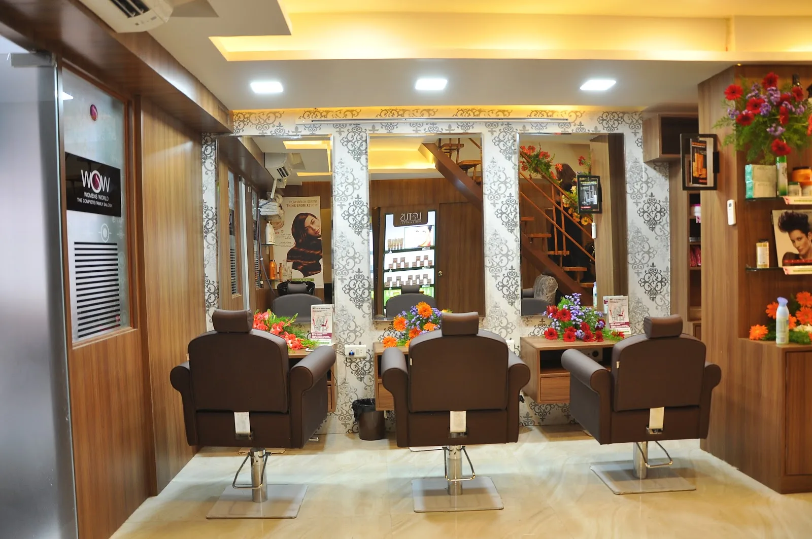 Wow Men & Women Salon