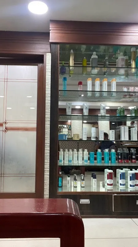 R2 SALON