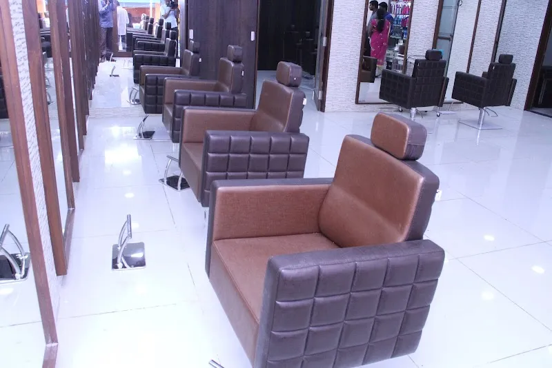 R2 SALON