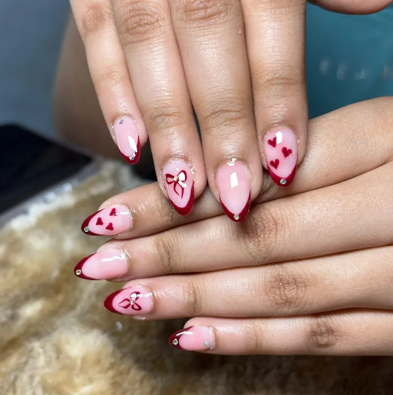 Neeru Deluxe Salon & Academy