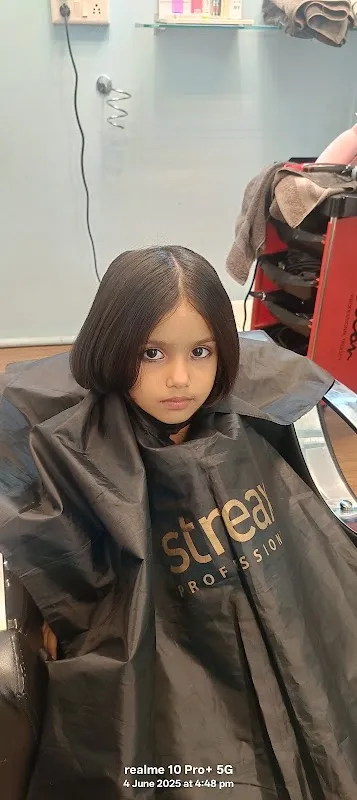 Ak glamour unisex salon